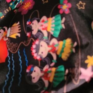 Complete set Disney It's A Small World Polynesian Paradise